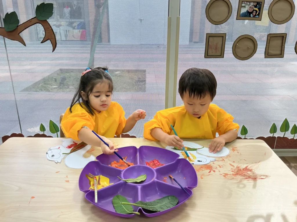 Toddlers learning art